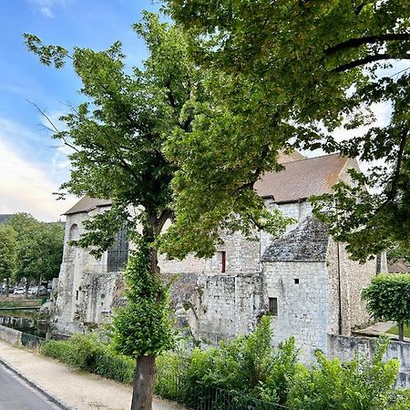 Appartement Bords De L'Eure Charmant Studio 沙特尔 外观 照片